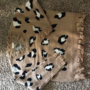 NWOT Leopard Fringe Sweater Entro Sz M